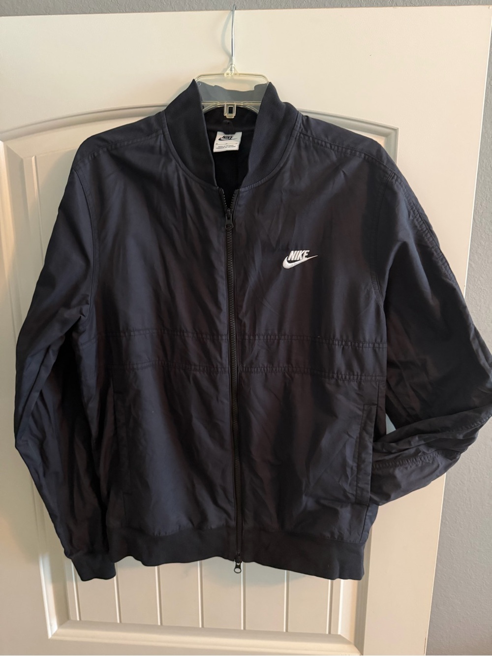 Nike Men's Black Zip-Up Windbreaker Jacket